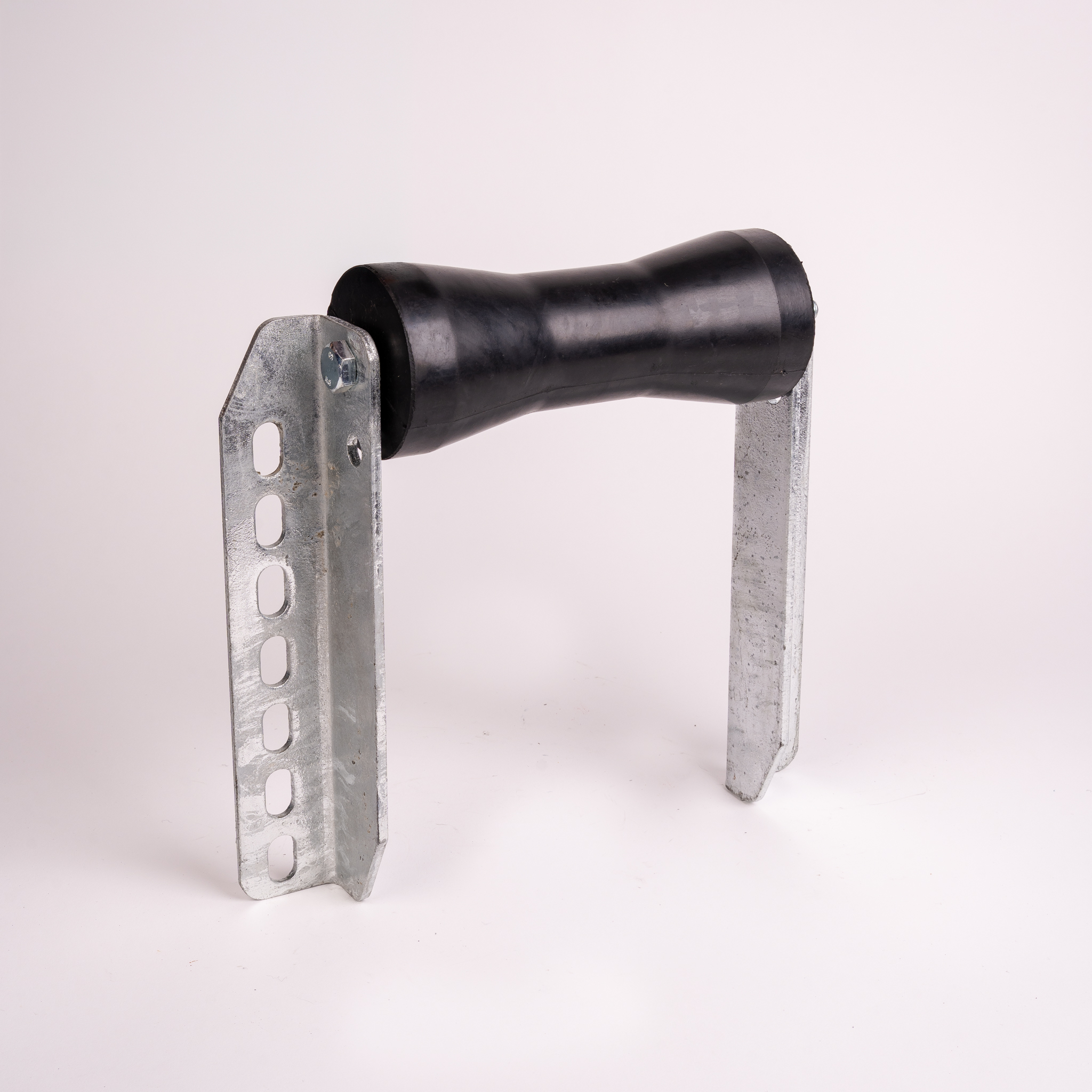Keel roller with angle brackets